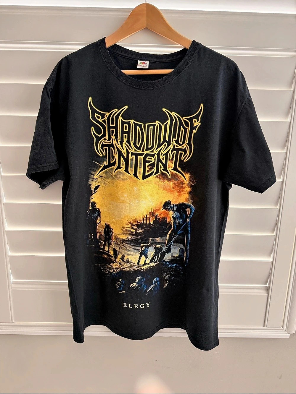 Fruit of the Loom Shadow of Intent Elegy Tour Band T-Shirt Black & Yellow Large
